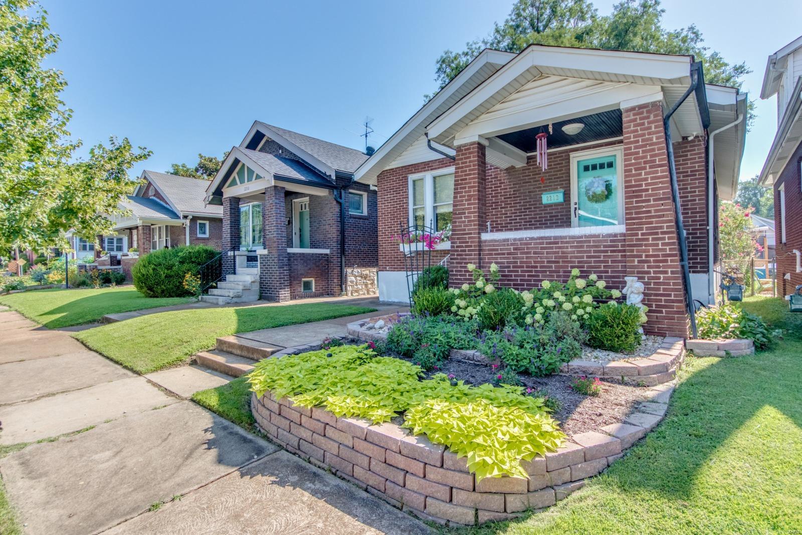 2212 Richert Place St. Louis, MO 63143 - Photo 2 of 26