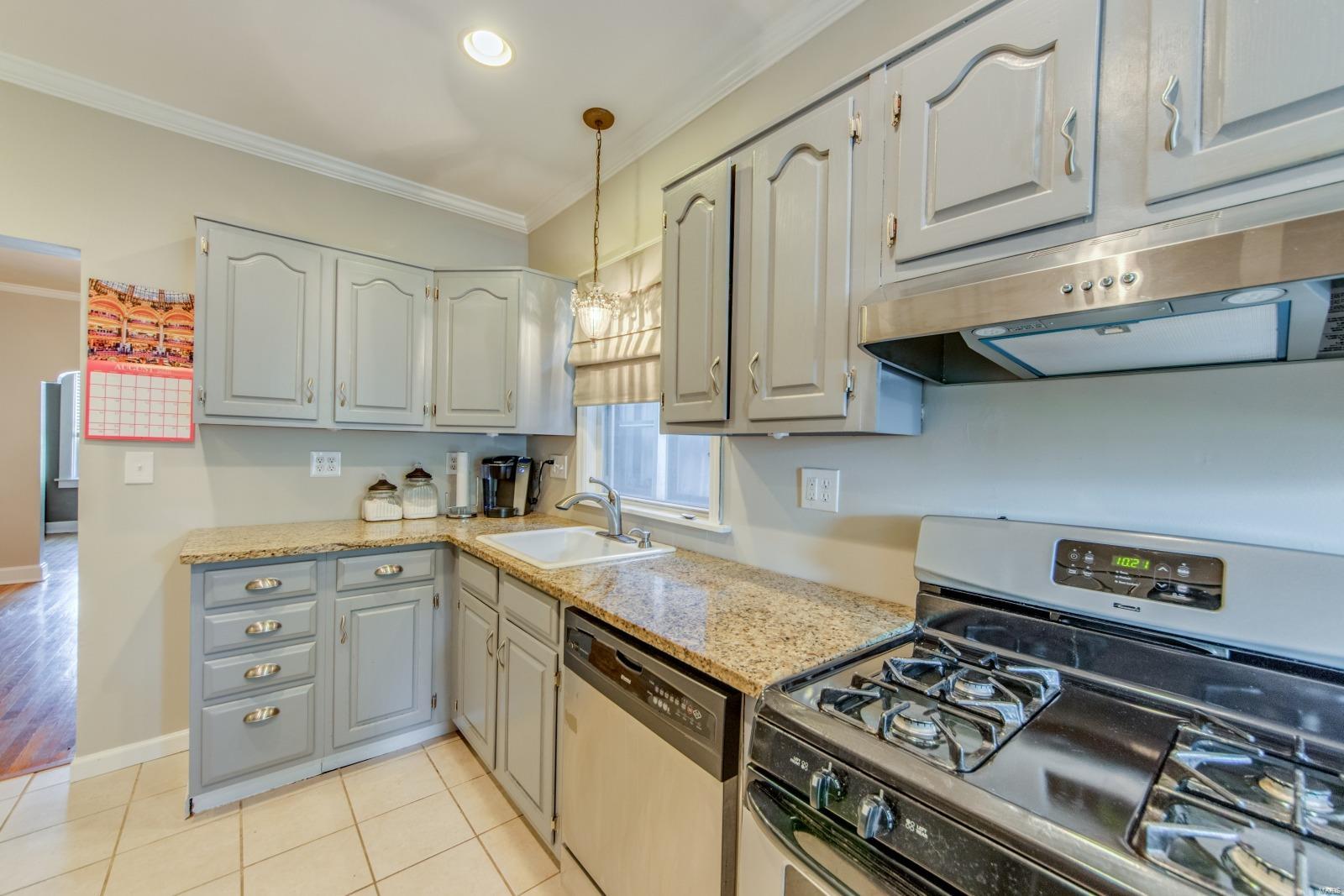 2212 Richert Place St. Louis, MO 63143 - Photo 11 of 26