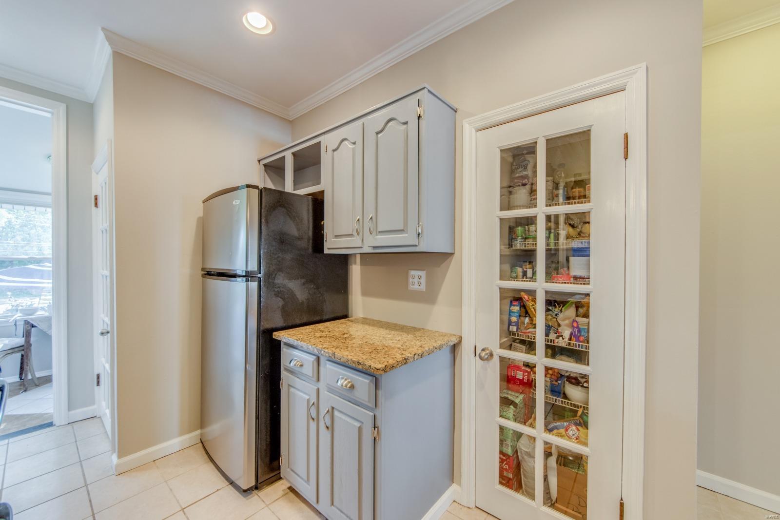 2212 Richert Place St. Louis, MO 63143 - Photo 13 of 26