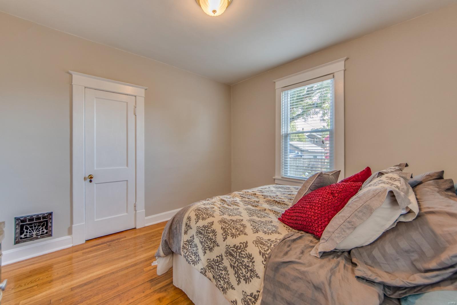 2212 Richert Place St. Louis, MO 63143 - Photo 17 of 26