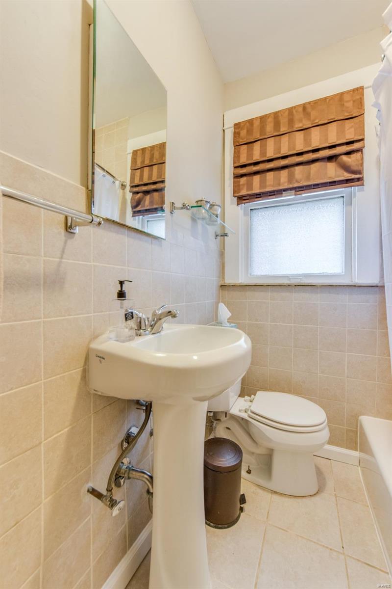 2212 Richert Place St. Louis, MO 63143 - Photo 20 of 26