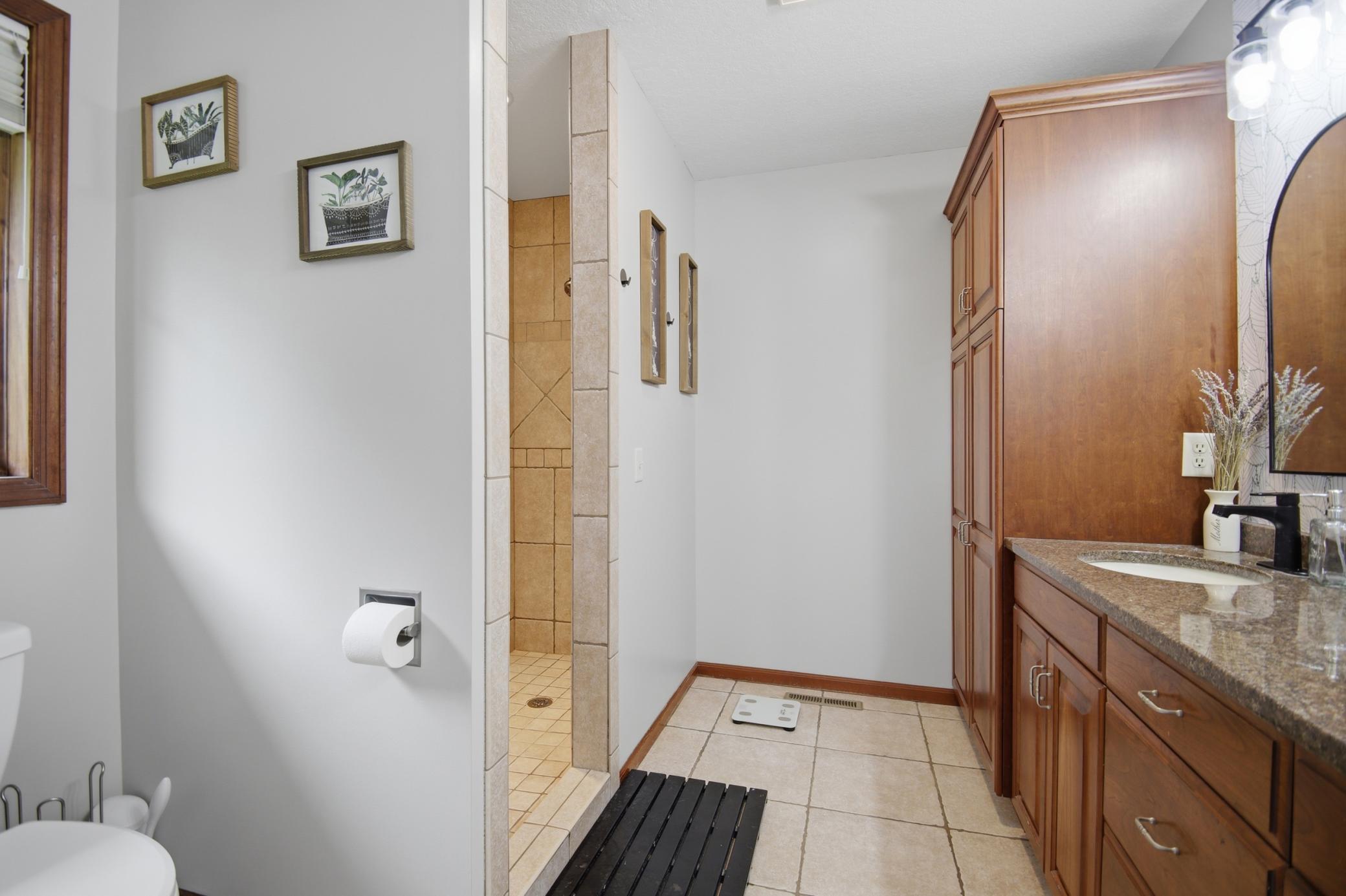 1102 28th Street Southwest Austin, MN 55912 - Photo 31 of 67
