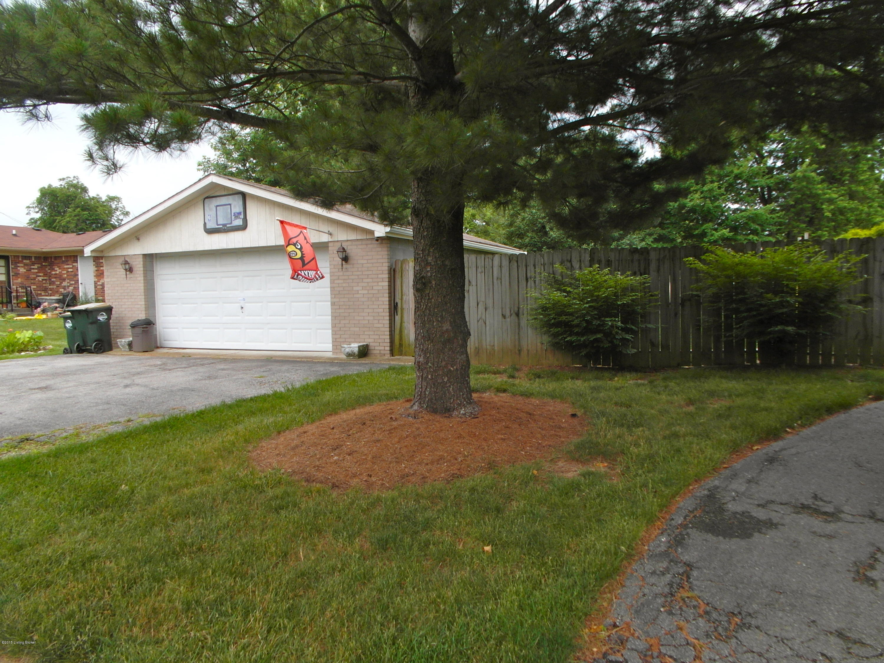 3701 Longview Road Louisville, KY 40299 - Photo 8 of 35 8