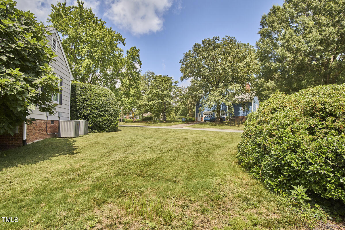 4303 Thetford Road Durham, NC 27707 - Photo 62 of 88 036