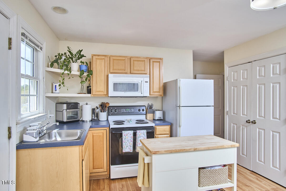 4303 Thetford Road Durham, NC 27707 - Photo 84 of 88 078