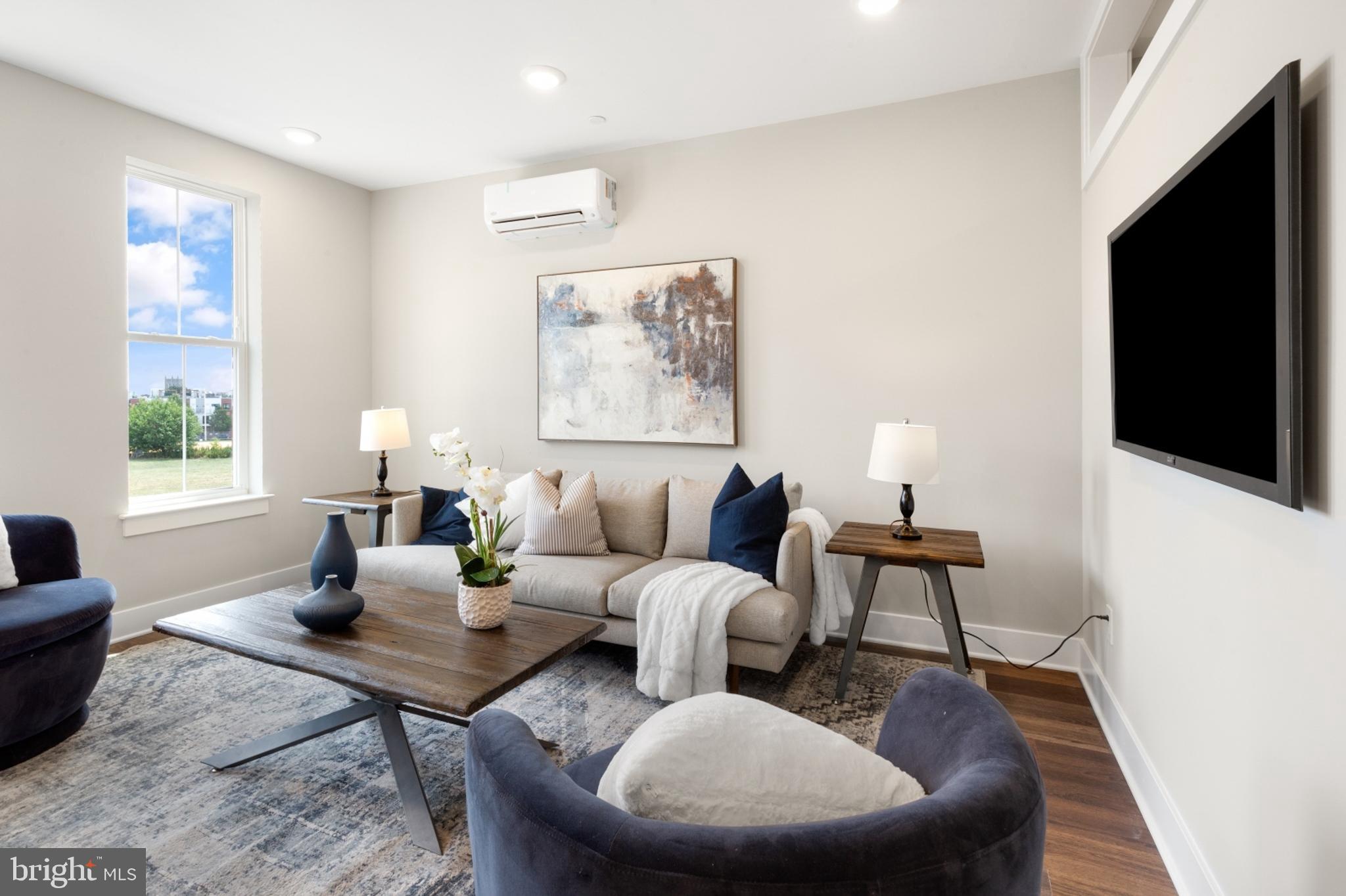 1924 North Front Street, Unit 306 Philadelphia, PA 19122 - Photo 5 of 30