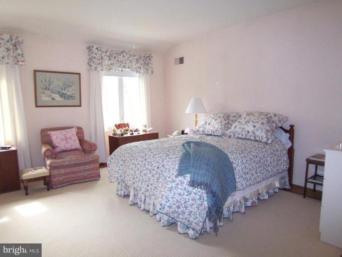 4411 Boxwood Road Bethesda, MD 20816 - Photo 14 of 26 BEDROOM # 2 WITH PRIVATE BATH!