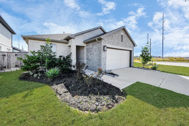 $2,500 | 21111 Vancherry Drive, Cypress, TX 77433