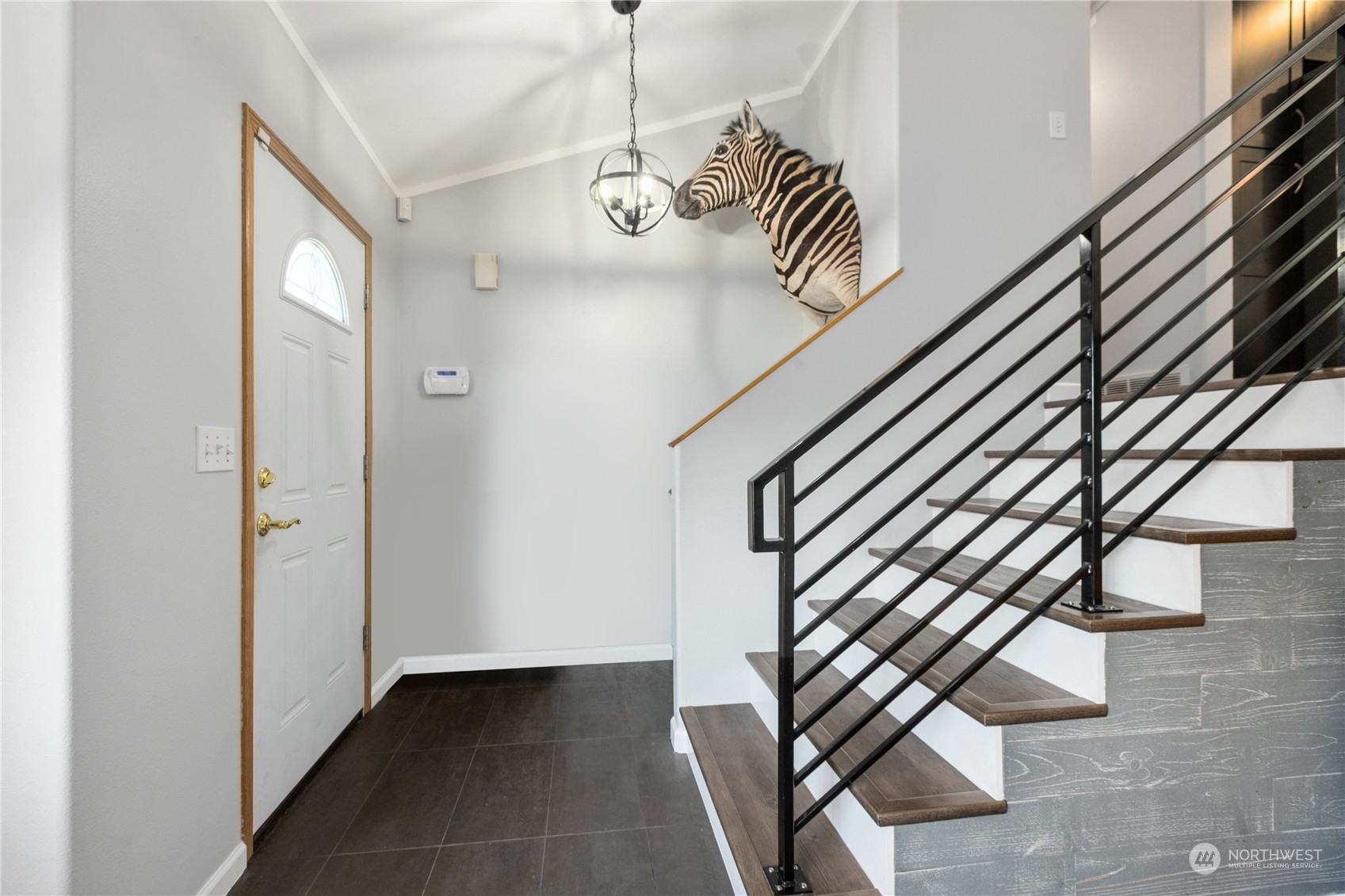 1117 58th Place Southwest Everett, WA 98203 - Photo 2 of 25