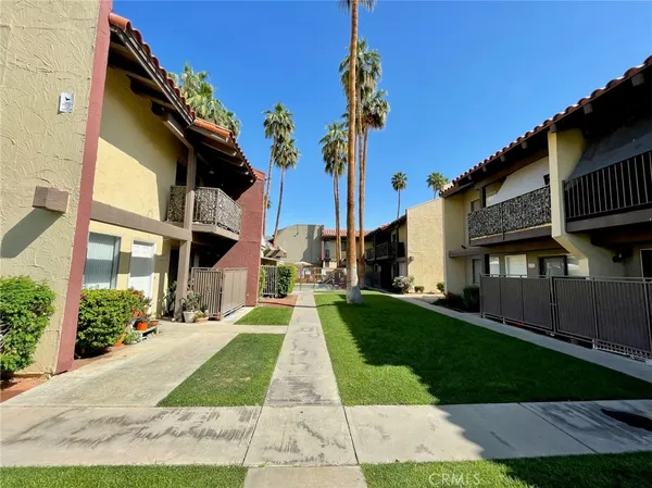 $2,195 | 51080 Eisenhower Drive, Unit 1, La Quinta, CA 92253
