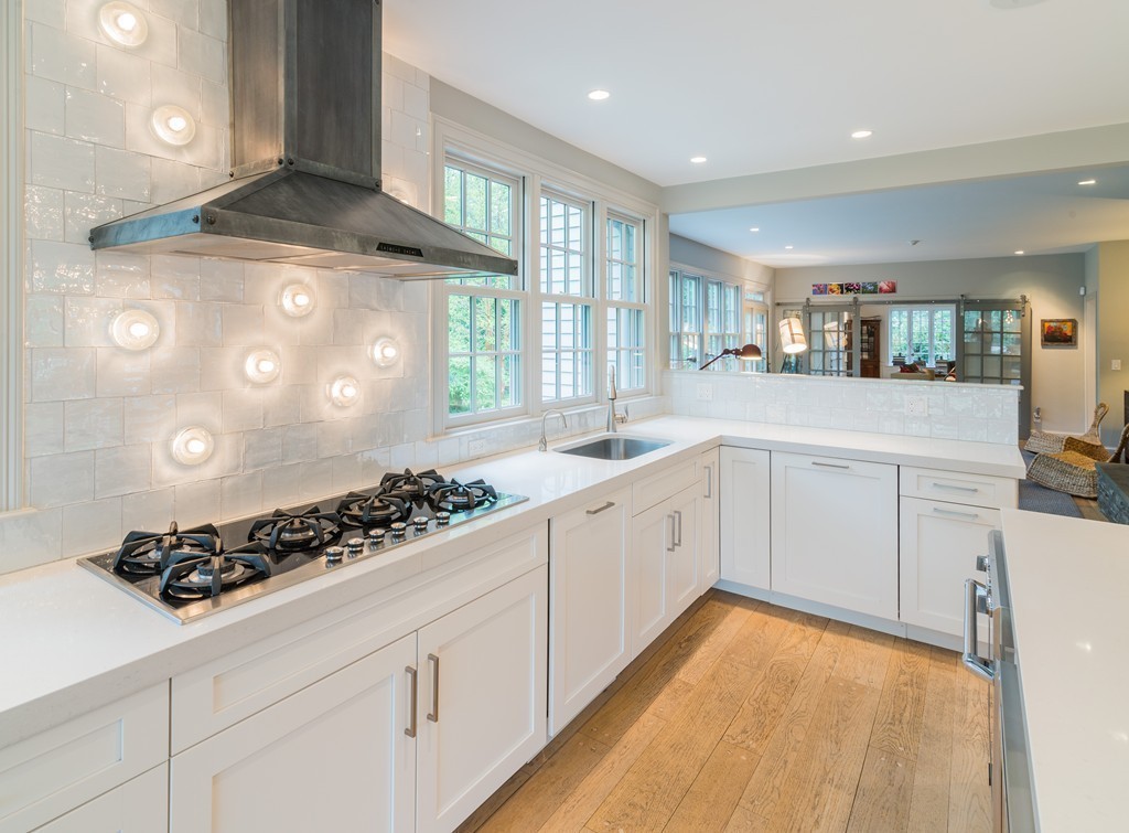 4 Chadwick Road Weston, MA 02493 - Photo 12 of 30