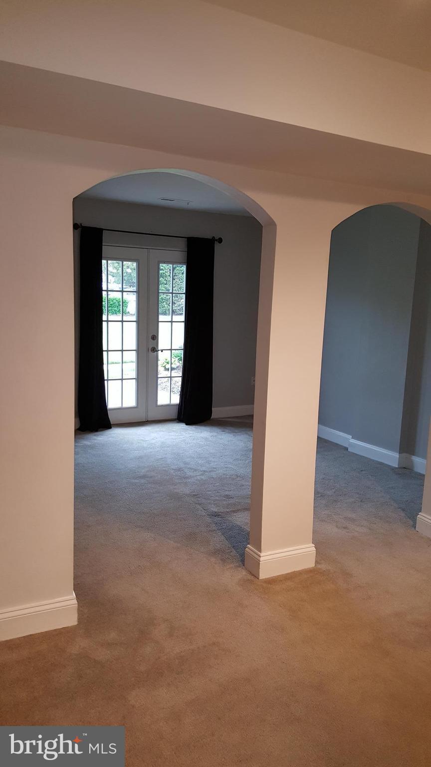 2392 Sun Valley Circle, Unit 2LM Silver Spring, MD 20906 - Photo 17 of 28 Living Room