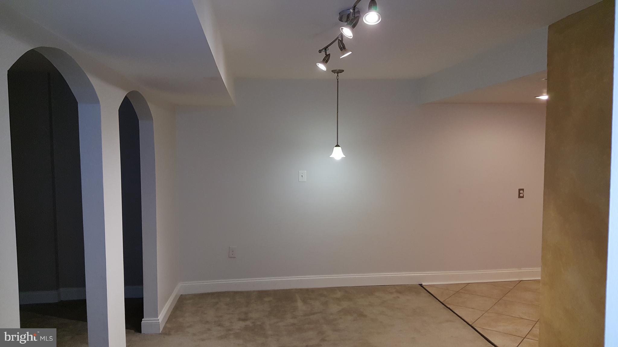 2392 Sun Valley Circle, Unit 2LM Silver Spring, MD 20906 - Photo 6 of 28 Living Room