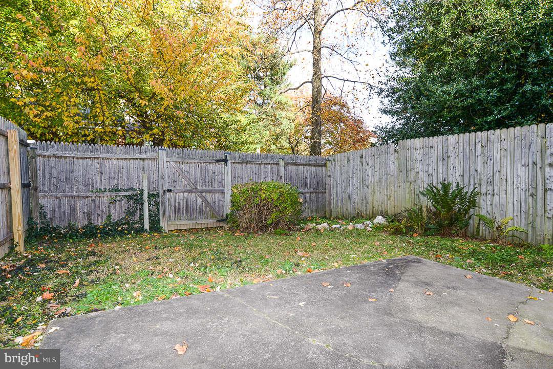 9120 Conservation Way Springfield, VA 22153 - Photo 20 of 22 Exterior (Rear)