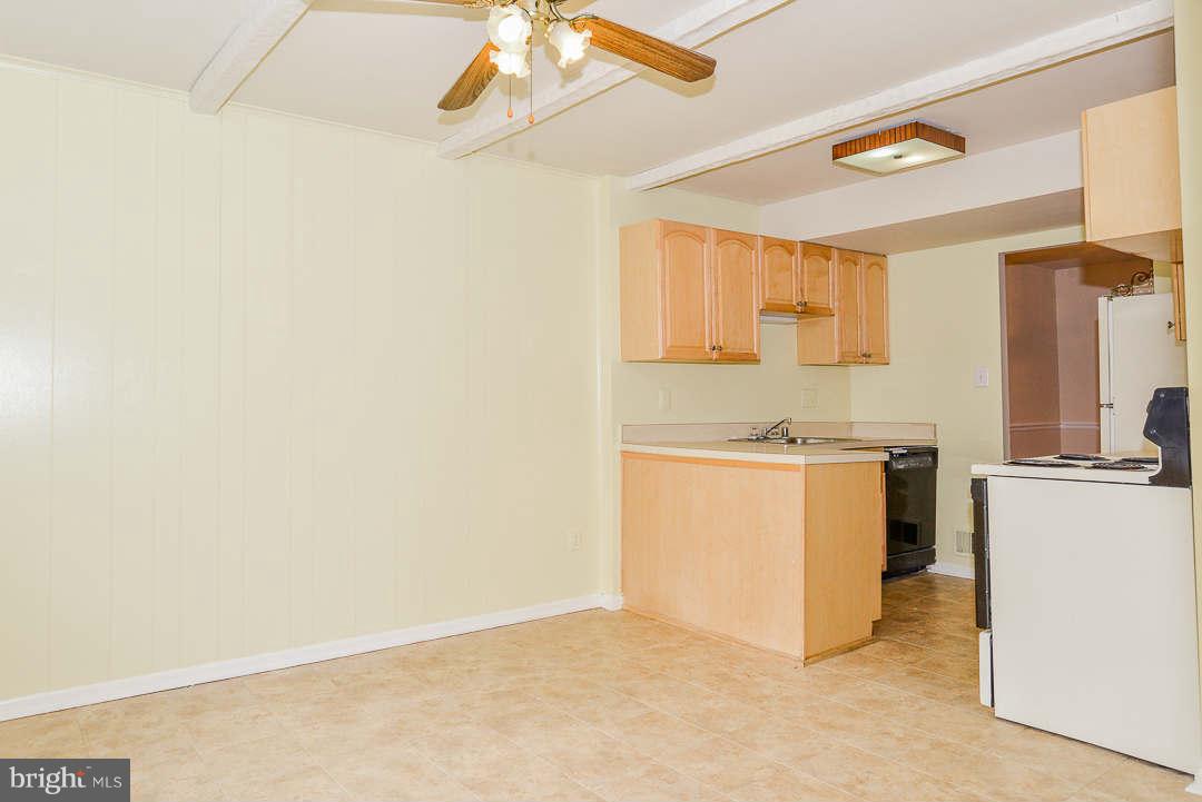 9120 Conservation Way Springfield, VA 22153 - Photo 3 of 22 Kitchen