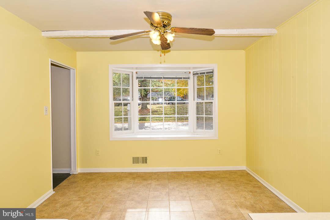 9120 Conservation Way Springfield, VA 22153 - Photo 5 of 22 Kitchen