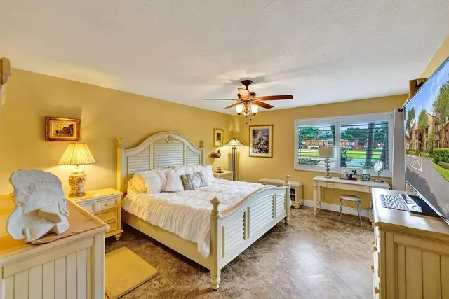 a view of a workspace with furniture