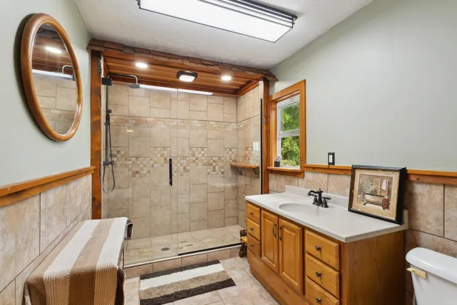 $800,000 | 6130 Arbogast Road, Howard City, MI 49329