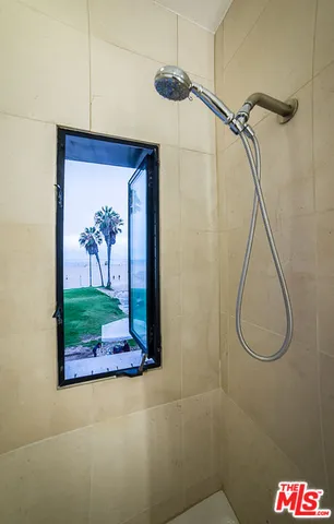 $3,550 | 8 Brooks Avenue, Unit 5, Venice, CA 90291