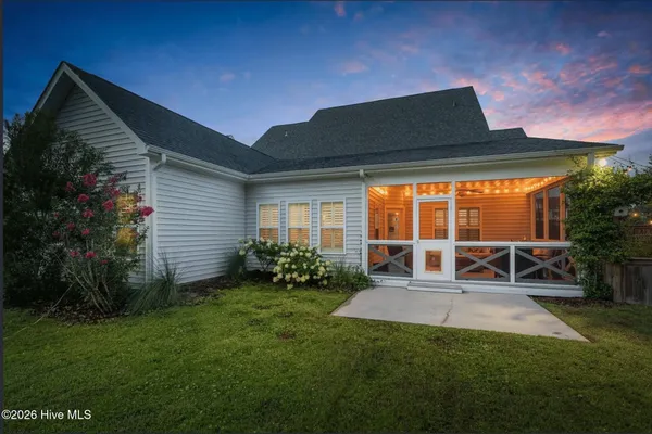 $624,000 | 88 South Lamplighters Walk, Hampstead, NC 28443