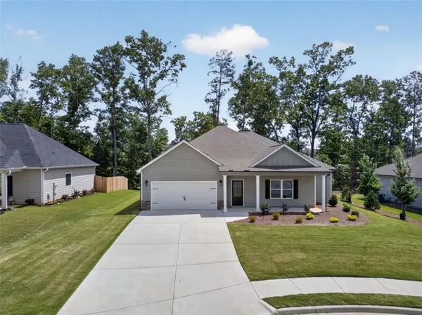 $379,900 | 8870 Callaway Drive, Winston, GA 30187