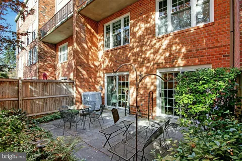 $925,000 | 3297 Sutton Place Northwest, Unit C, Washington, DC 20016