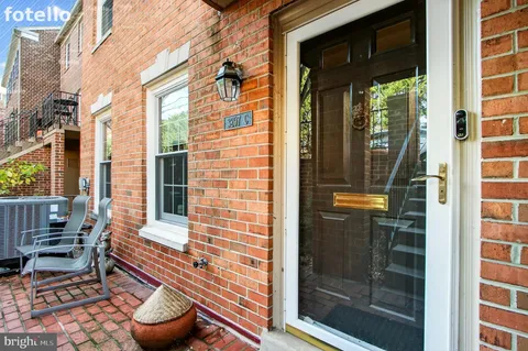 $925,000 | 3297 Sutton Place Northwest, Unit C, Washington, DC 20016