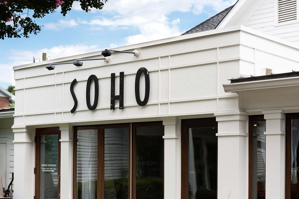 3520 Vinings Ridge Court Atlanta, GA 30339 - Photo 44 of 52 a close up of a street sign