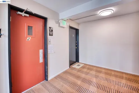 $2,950 | 3815 Harrison Street, Oakland, CA 94611