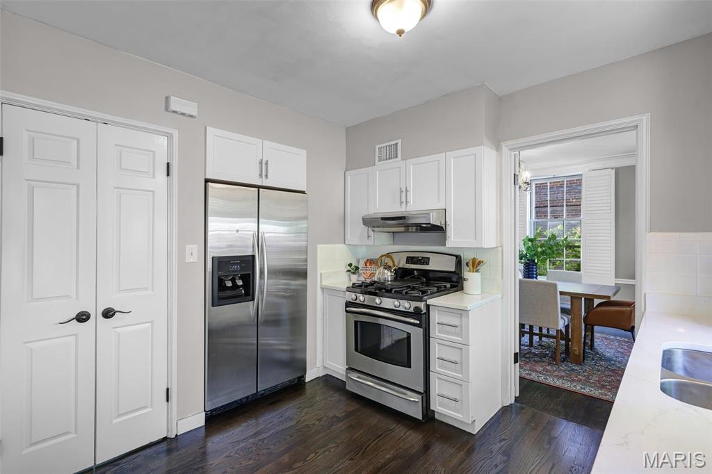 1009 South McKnight Road St. Louis, MO 63117 - Photo 10 of 30