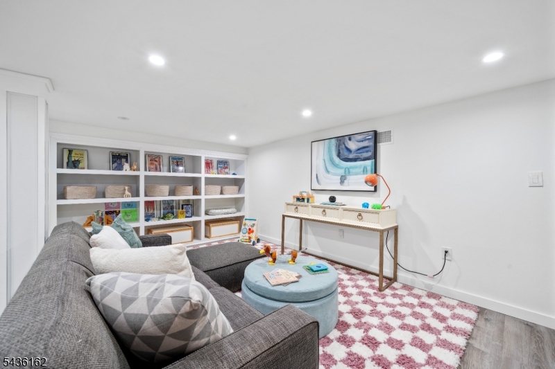 48 Edgemont Road Montclair, NJ 07042 - Photo 44 of 50 Gallery Image 44