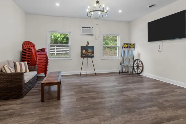 $1,900,000 | 7830 North Pillow Hill Road, Spring Grove, IL 60081