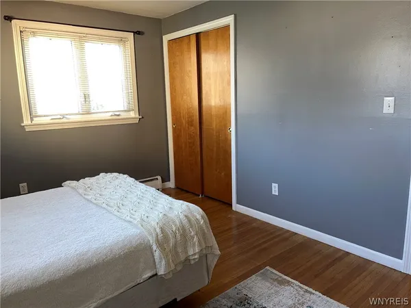 $269,900 | 180 Lorelee Drive, Tonawanda, NY 14150