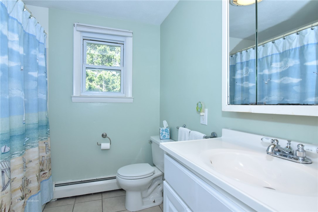 147 Conanicus Road Narragansett, RI 02882 - Photo 34 of 39