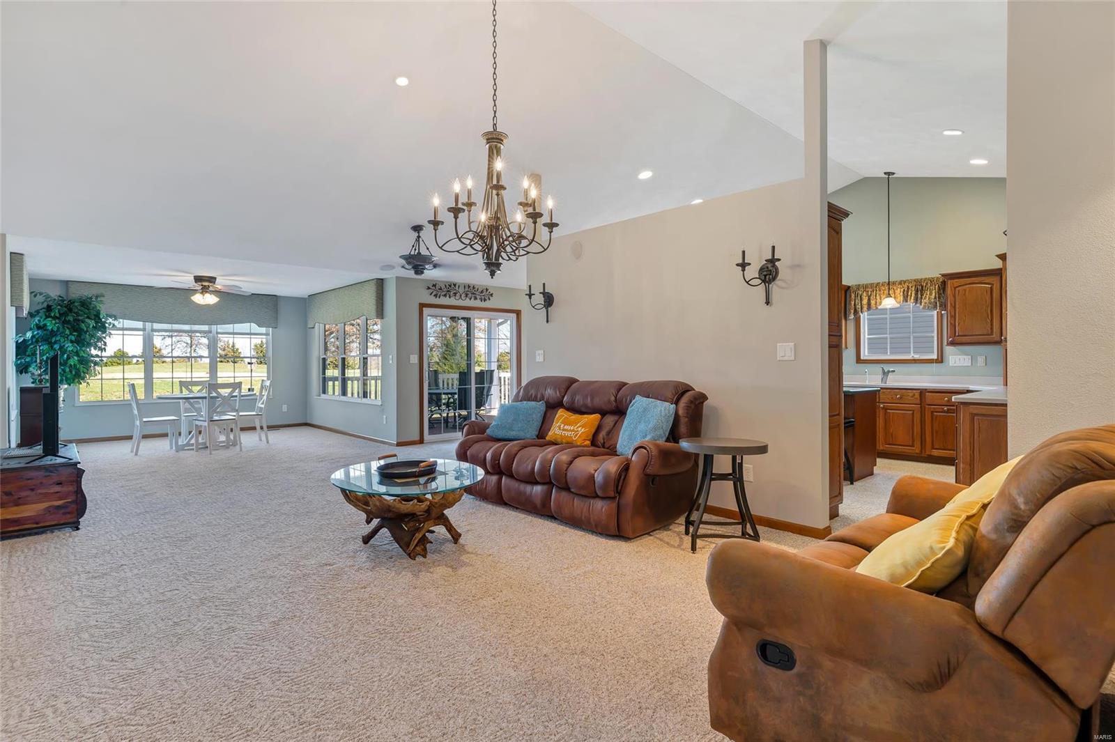 723 Ridge Road Waterloo, IL 62298 - Photo 6 of 44