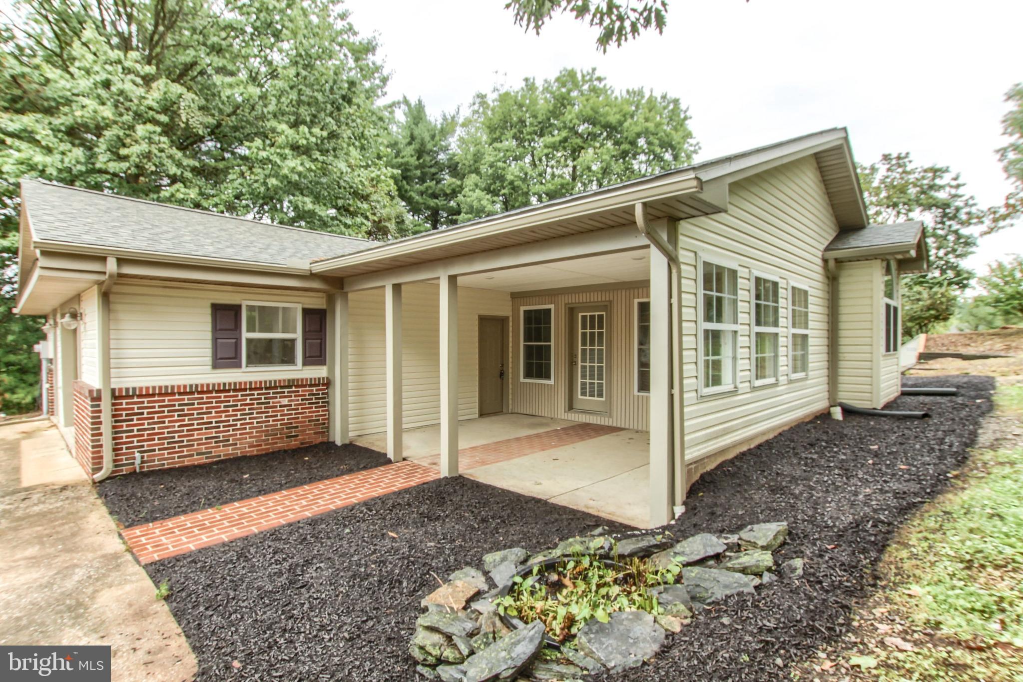 70 Edison Road Palmyra, PA 17078 - Photo 4 of 45 Gallery Image 4