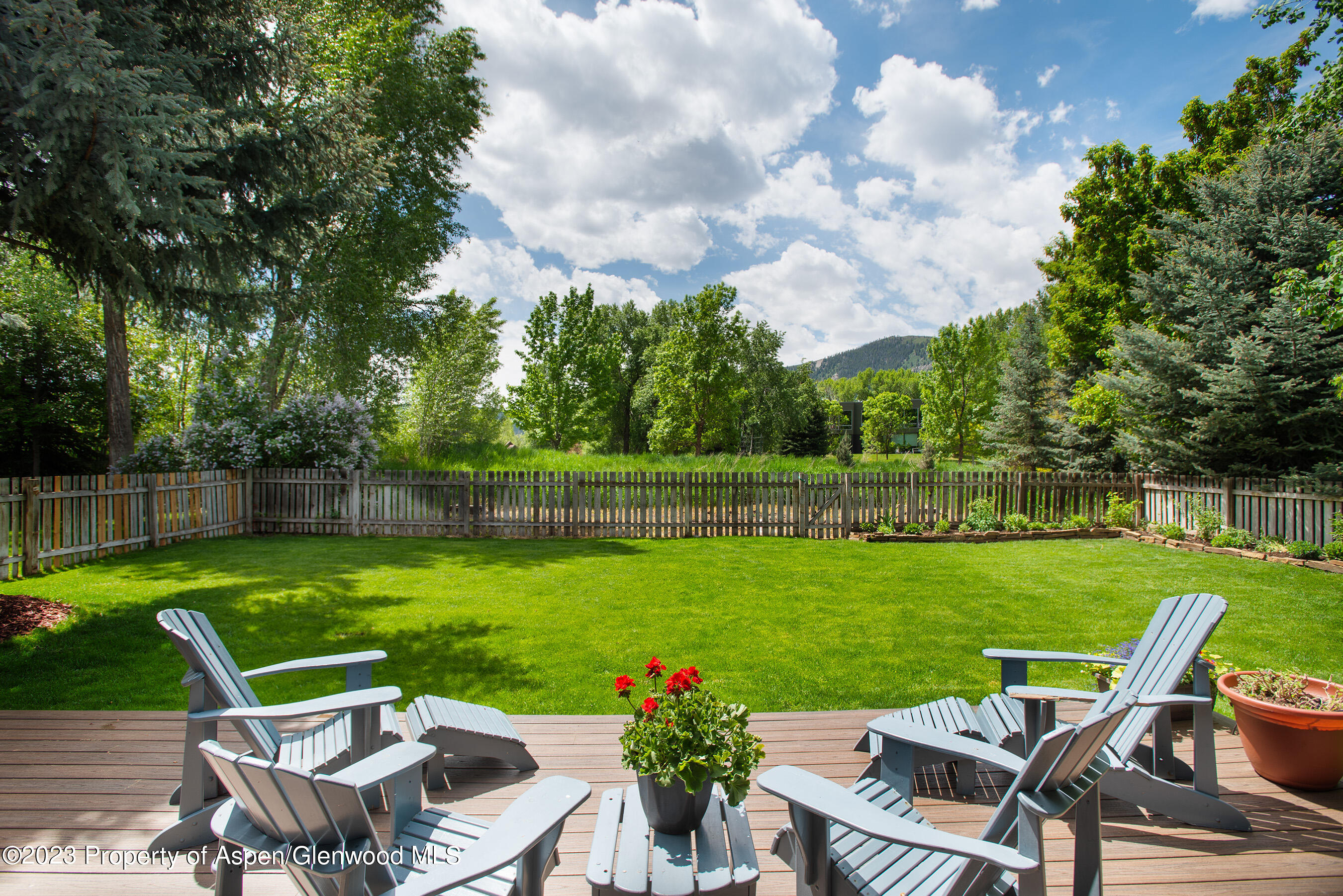 527 Lake Court Basalt, CO 81621 - Photo 3 of 20 527LakeCt_MED_230530004