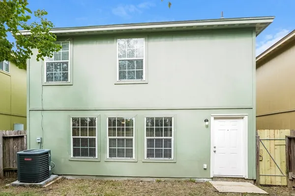 $1,725 | 4959 South Cancun, Houston, TX 77045