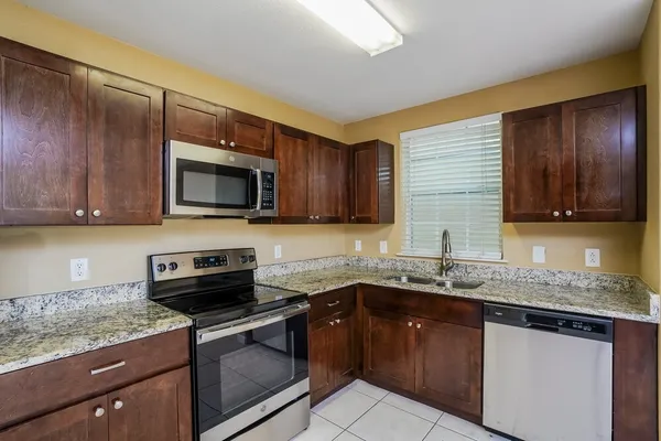 $1,725 | 4959 South Cancun, Houston, TX 77045