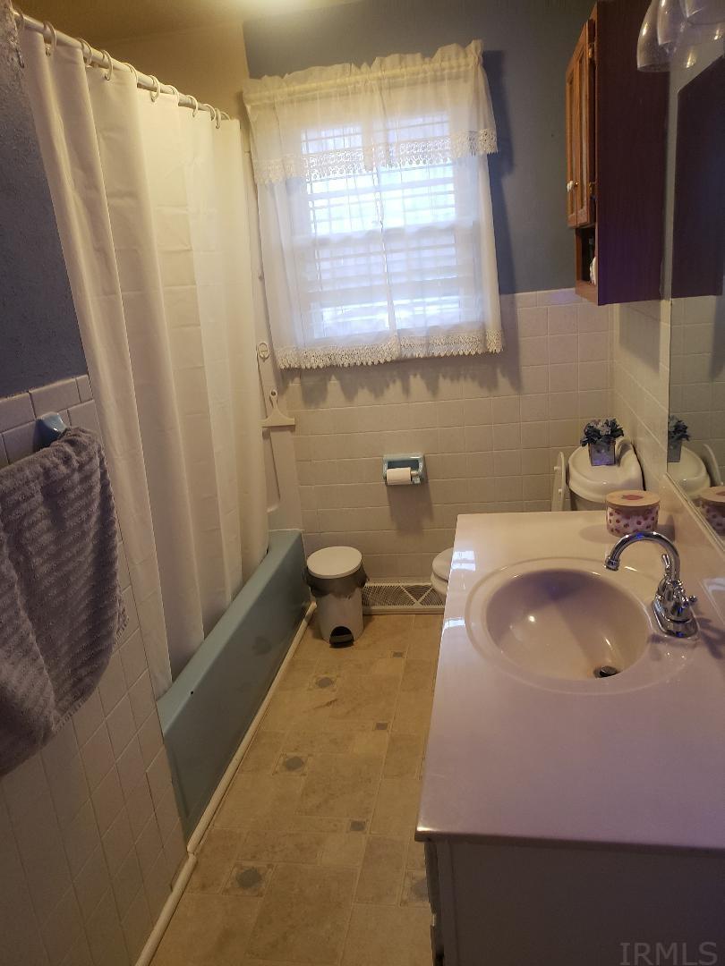 1211 North Buckeye Road Muncie, IN 47304 - Photo 21 of 36 Gallery Image 21