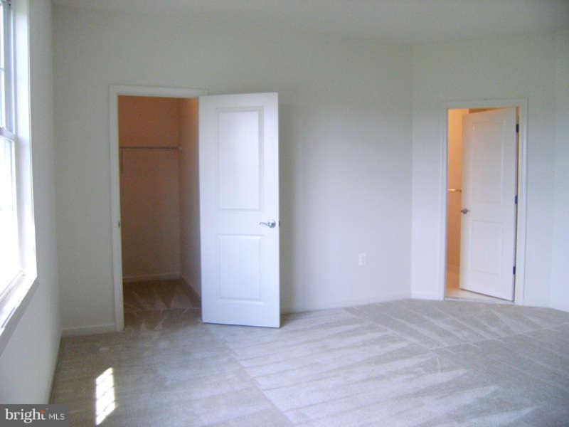 13333 Redspire Drive Silver Spring, MD 20906 - Photo 13 of 30 an empty room with windows