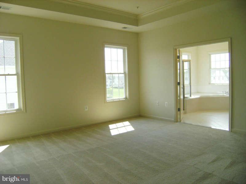 13333 Redspire Drive Silver Spring, MD 20906 - Photo 21 of 30 an empty room with windows