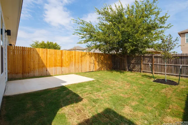 $1,450 | 3819 Abbott Pass, Unit 101, St. Hedwig, TX 78152