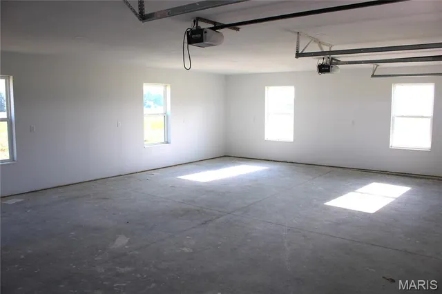 $304,900 | 2125 County Road 2730, Moberly, MO 65270