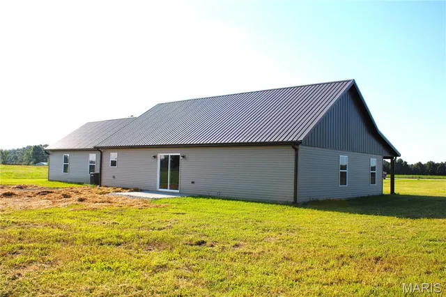 $304,900 | 2125 County Road 2730, Moberly, MO 65270