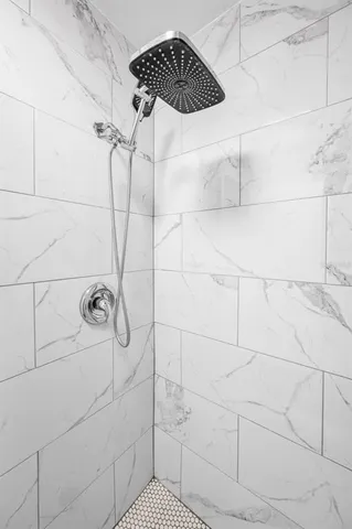 a view of a tennis court