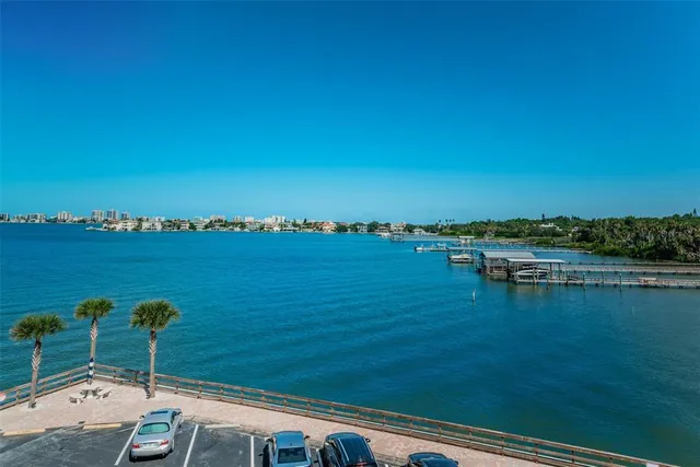 $549,900 | 100 Bluff View Drive, Unit 306C, Belleair Bluffs, FL 33770