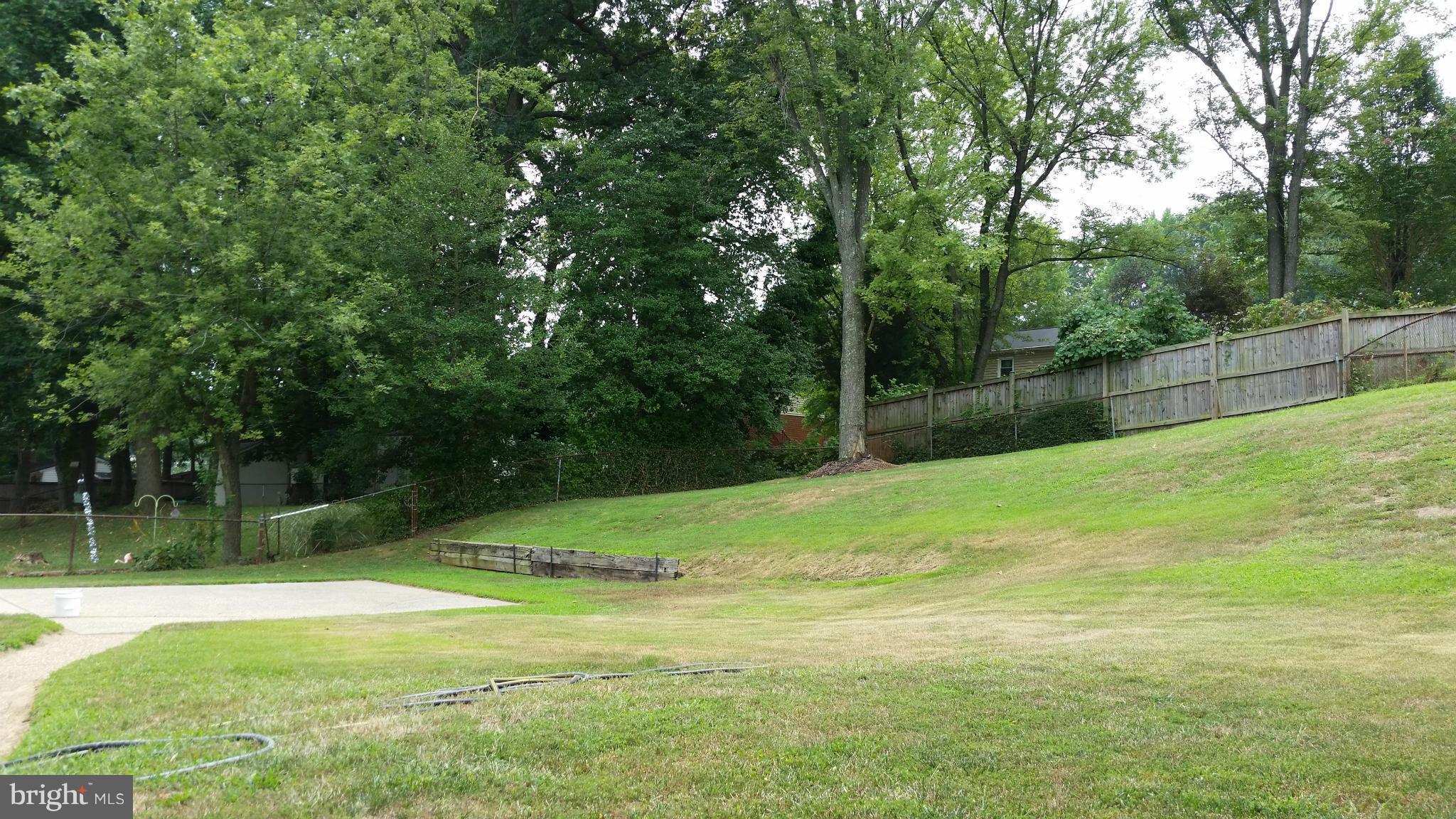 15002 Alaska Road Woodbridge, VA 22191 - Photo 21 of 21 Lovely large back yard with patio
