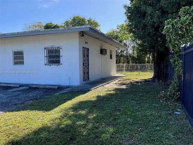 $5,100 | 1160 Northeast 200th Terrace, Miami, FL 33179