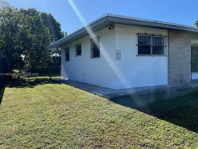 $5,100 | 1160 Northeast 200th Terrace, Miami, FL 33179
